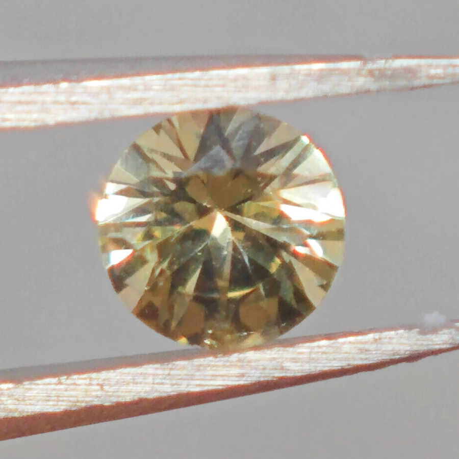 Bicolor Sapphire 0.25ct
