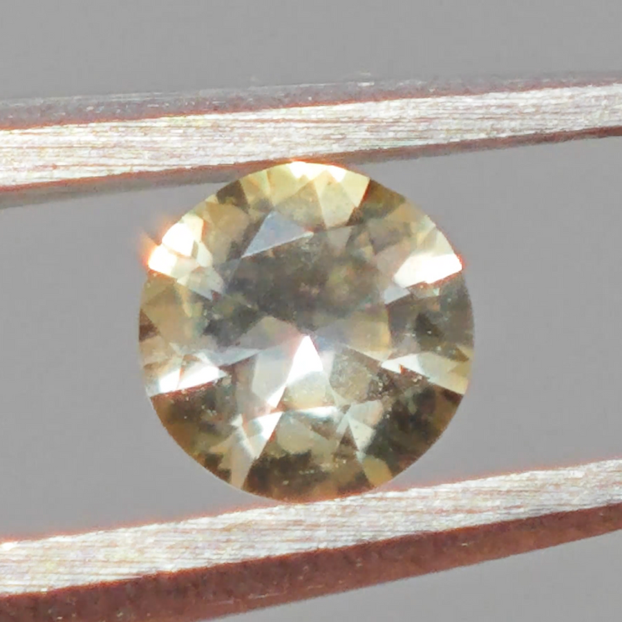 Bicolor Sapphire 0.12ct