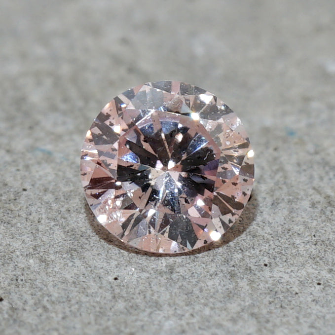 17 Light Pink Diamond 0.058ct 2.46mm