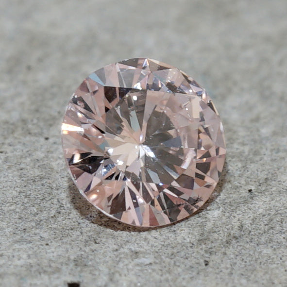 18 Light Pink Diamond 0.050ct 2.44mm